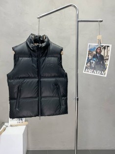 Burberry жилет