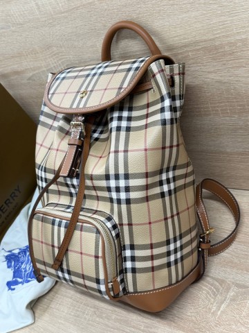 Burberry рюкзак #697137TT