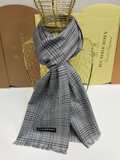Burberry шарф