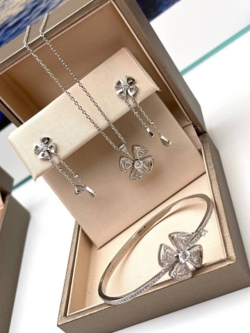 Bvlgari колье #125039QU