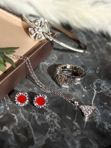 Bvlgari серьги #435659AA