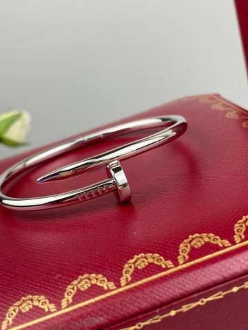 Cartier Juste un clou small браслет