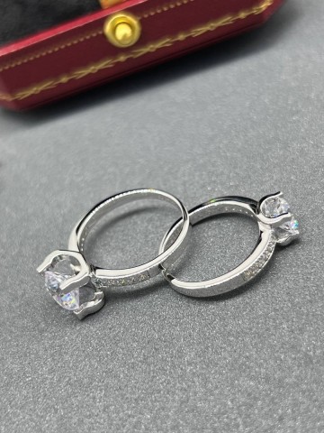 Cartier кольцо 0,8к