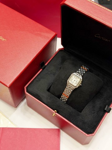 Cartier PANTHÈRE DE CARTIER WATCH SMALL часы