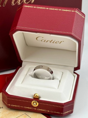 Cartier кольцо
