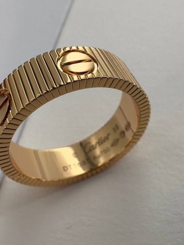 Cartier Love Unlimited кольцо