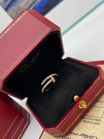 Cartier кольцо