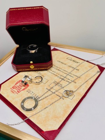 Cartier кулон с тремя камнями #988503LV