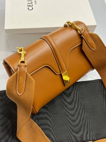 Celine TEEN SOFT 16 сумка #436020UY