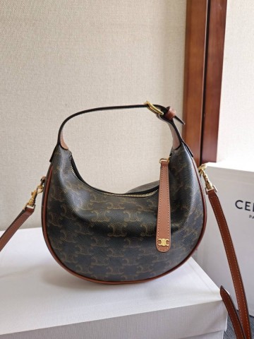Celine LuLu in Triomphe сумка #456651AM