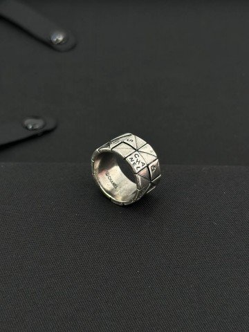 Chanel кольцо #252337LQ