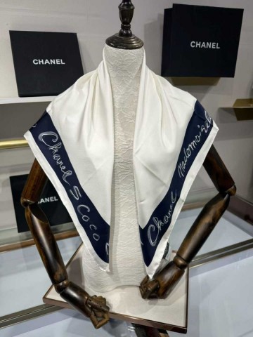 Chanel платок #478920YH