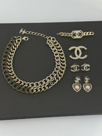 Chanel брошь #568493HY