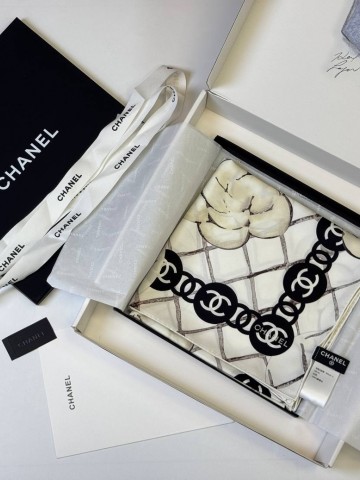 Chanel палантин #942092HR