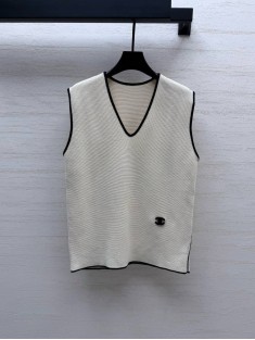 Chanel жилет