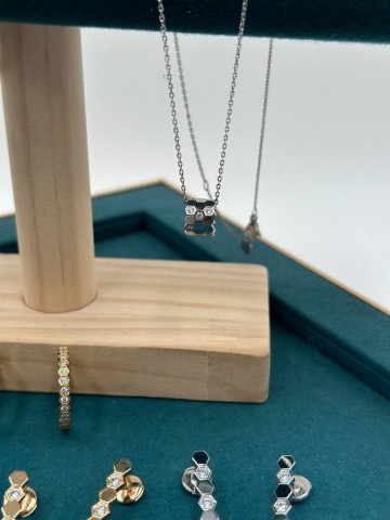 Chaumet кулон #744000SJ