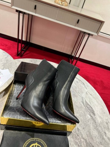 Christian Louboutin ботильоны #836132GZ