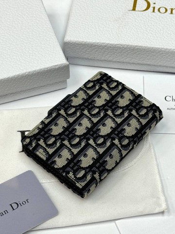 Dior картхолдер