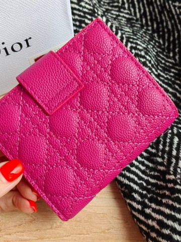 Dior картхолдер