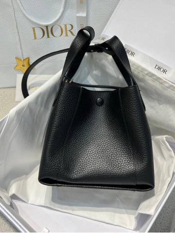 Dior Signature сумка