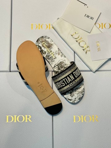 Dior шлепанцы