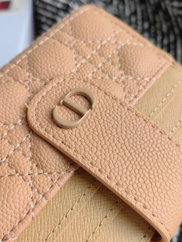 Dior картхолдер