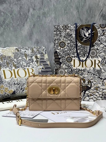 Dior MISS CARO сумка