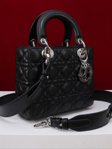 Dior Lady сумка