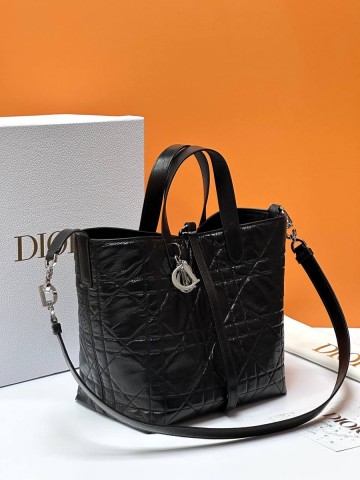 Dior Toujours сумка