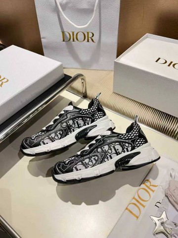 Dior кроссовки