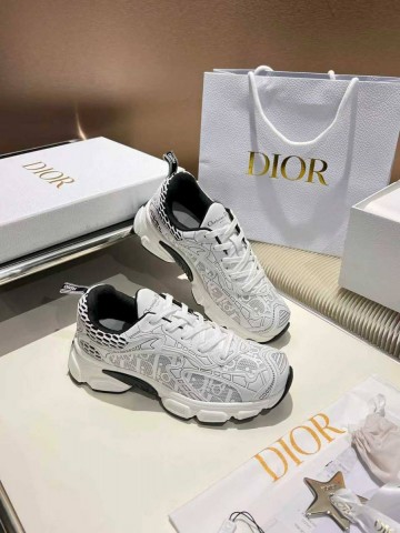 Dior кроссовки