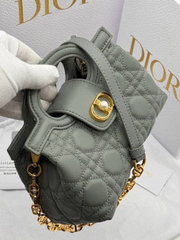 Dior Jolie Top Handle Mini Bag сумка