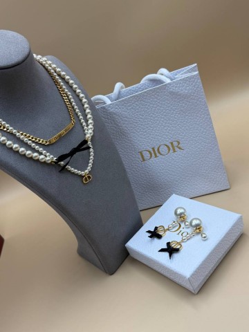 Dior колье