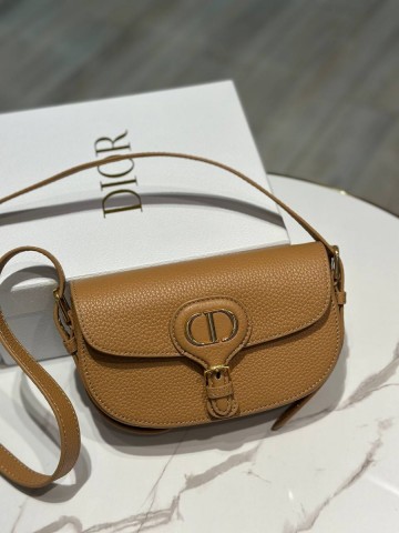 Dior BOBBY East-West сумка