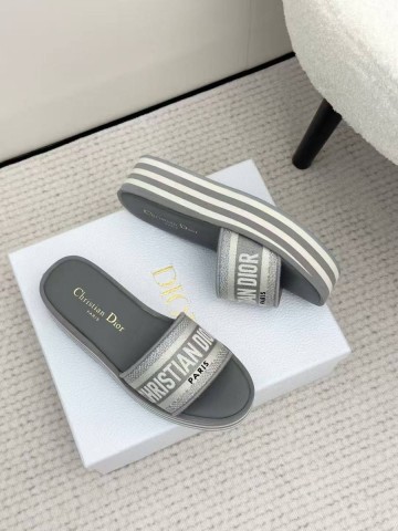 Dior шлепанцы