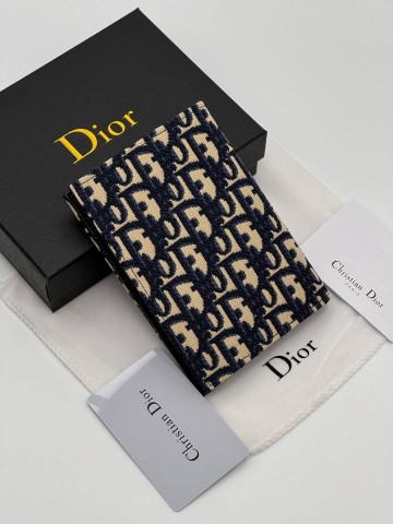 Dior обложка на паспорт