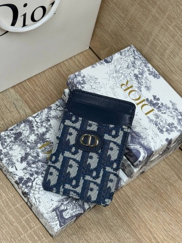 Dior картхолдер