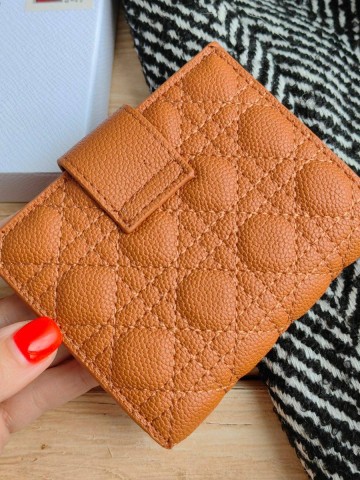 Dior картхолдер