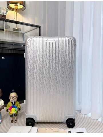 Dior х RIMOWA чемодан
