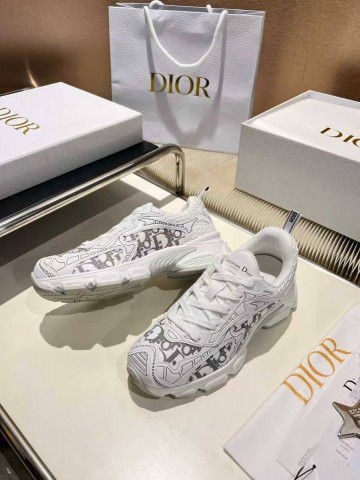 Dior кроссовки