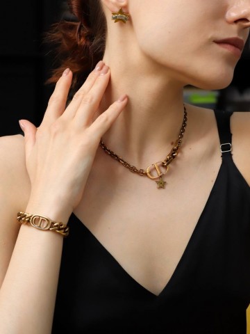 Dior колье