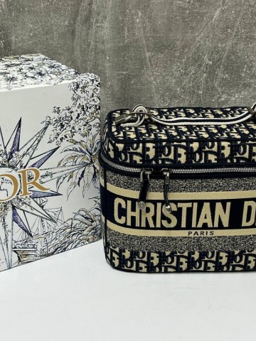 Dior косметичка
