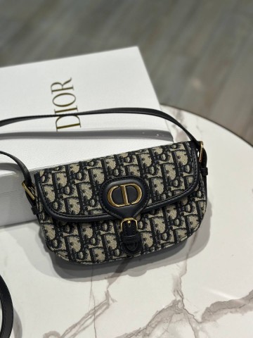 Dior BOBBY East-West сумка
