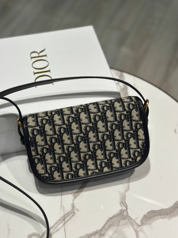 Dior BOBBY East-West сумка