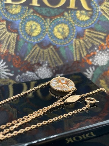Dior кулон
