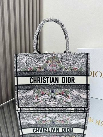 Dior Book Tote сумка