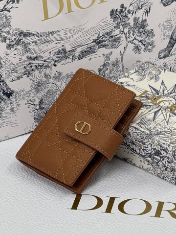 Dior картхолдер