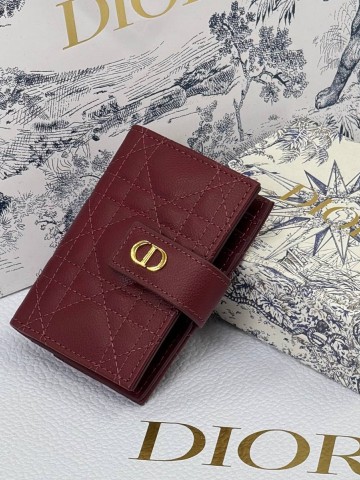 Dior картхолдер