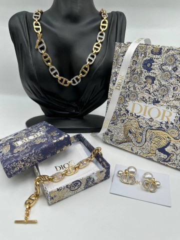 Dior колье