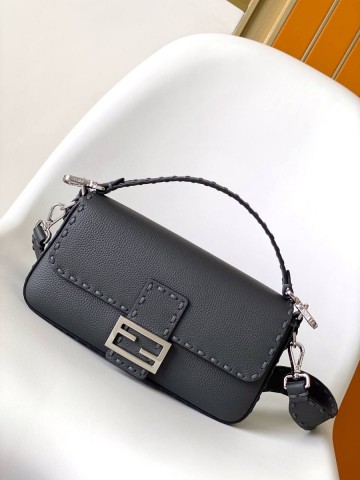 Fendi BAGUETTE сумка #543713TU